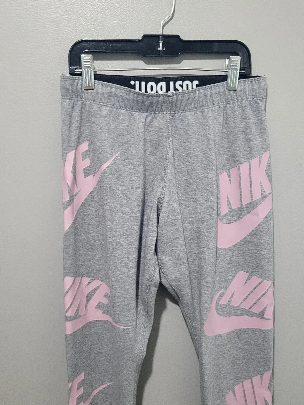 Nike Light Purple & Gray Leegging Capris Sz M